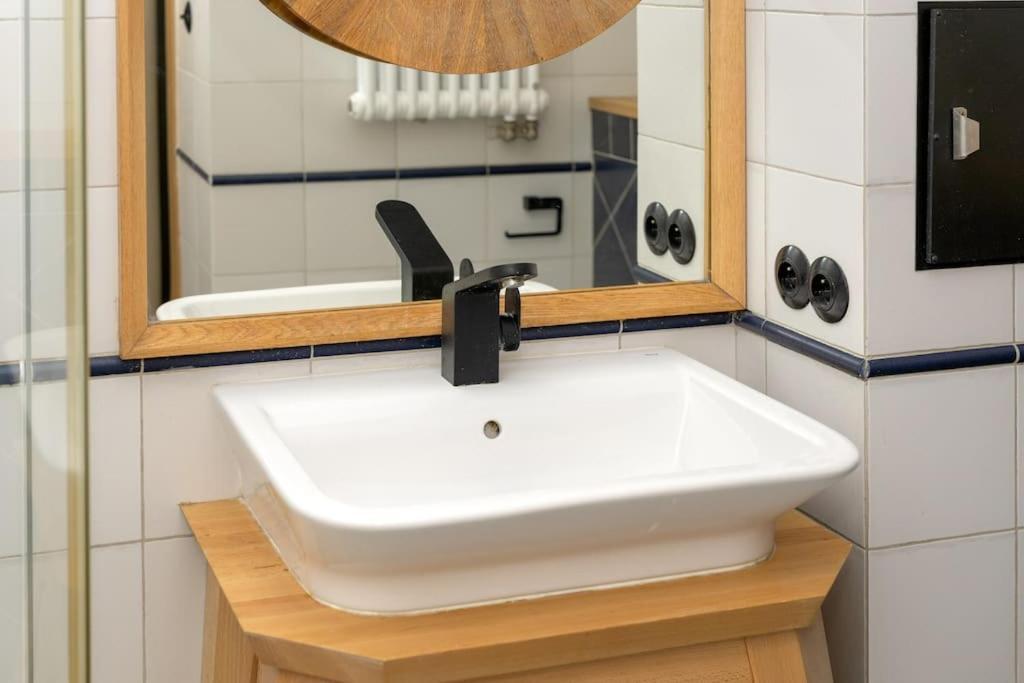Specious Studio With Entresol In City Center Wwa18 * Warszawa