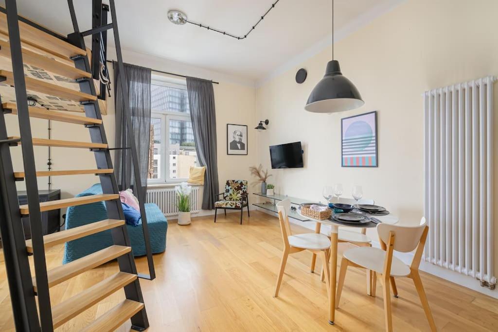 Specious Studio With Entresol In City Center Wwa18 Apartment *